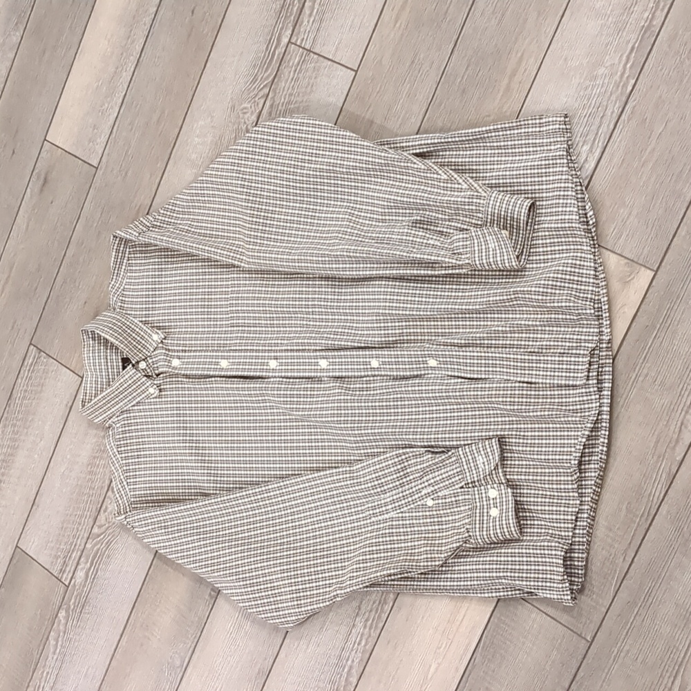 Jos A Banks Like New Button Down